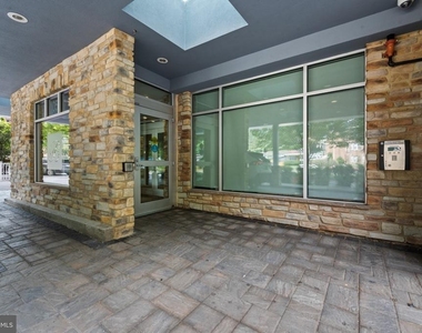 116 W University Parkway - Photo Thumbnail 2