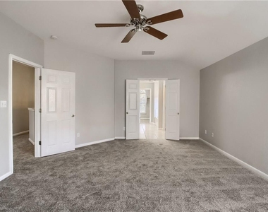 1009 Placid Creek Ct - Photo Thumbnail 11