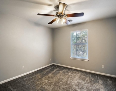 1009 Placid Creek Ct - Photo Thumbnail 15