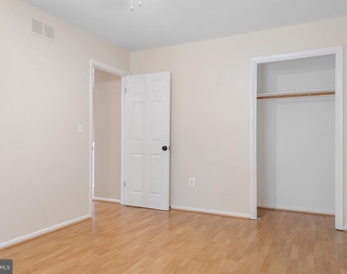 338 Charred Oak Court - Photo Thumbnail 15