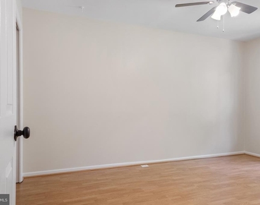 338 Charred Oak Court - Photo Thumbnail 13