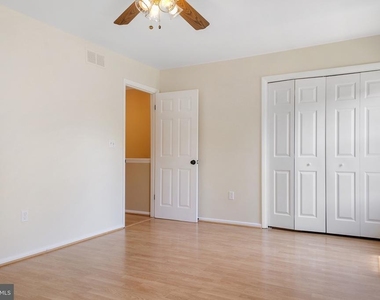 338 Charred Oak Court - Photo Thumbnail 11