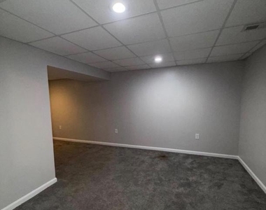 1358 Raleigh Drive - Photo Thumbnail 27