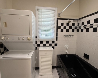 862 Birch Trl - Photo Thumbnail 7