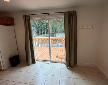 862 Birch Trl - Photo Thumbnail 13
