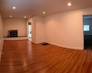 862 Birch Trl - Photo Thumbnail 9