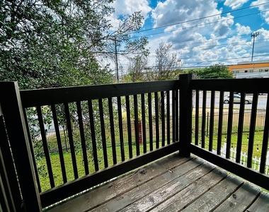 1841 River Crossing Cir - Photo Thumbnail 22