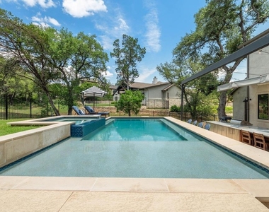 2600 Arion Cir - Photo Thumbnail 38