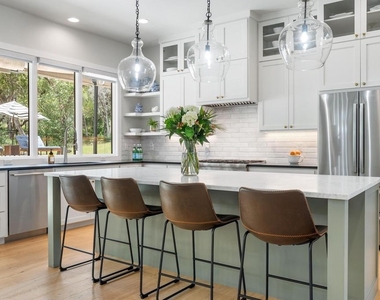 2600 Arion Cir - Photo Thumbnail 5
