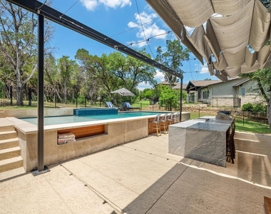 2600 Arion Cir - Photo Thumbnail 35