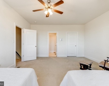 18830 Bethpage Drive - Photo Thumbnail 12