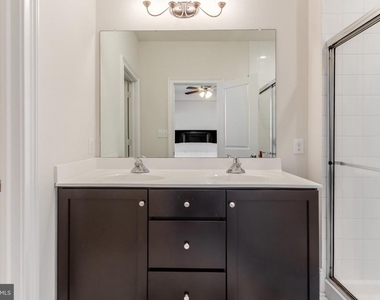 18830 Bethpage Drive - Photo Thumbnail 7