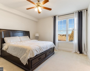 18830 Bethpage Drive - Photo Thumbnail 6