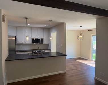 224 Lido St - Photo Thumbnail 1