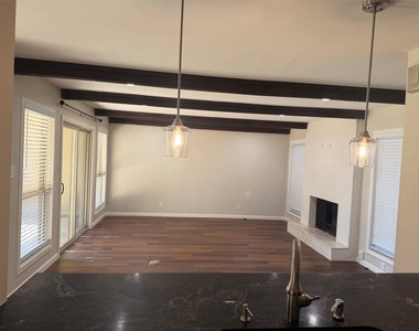 224 Lido St - Photo Thumbnail 4