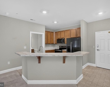 3000 Fountainview Circle - Photo Thumbnail 24