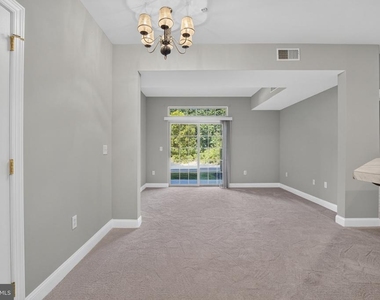 3000 Fountainview Circle - Photo Thumbnail 10