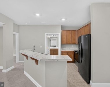 3000 Fountainview Circle - Photo Thumbnail 27
