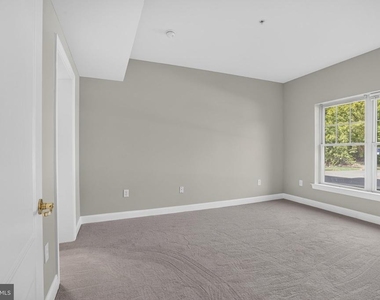 3000 Fountainview Circle - Photo Thumbnail 21