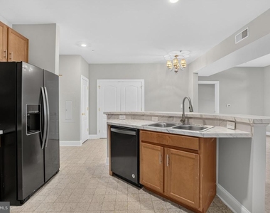3000 Fountainview Circle - Photo Thumbnail 23
