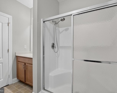 3000 Fountainview Circle - Photo Thumbnail 4