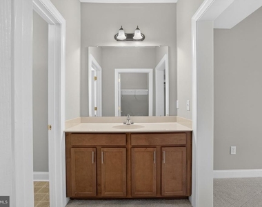 3000 Fountainview Circle - Photo Thumbnail 17