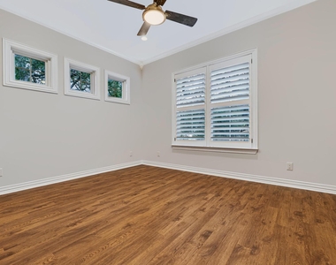 317 Highland Spring Ln - Photo Thumbnail 25