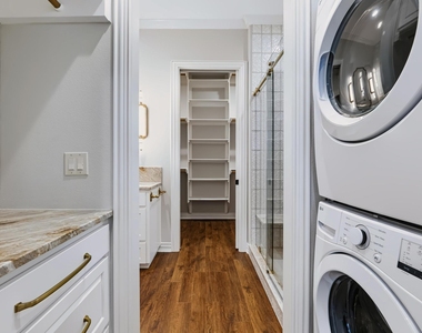 317 Highland Spring Ln - Photo Thumbnail 27