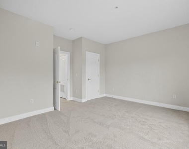 3000 Fountainview Circle - Photo Thumbnail 15