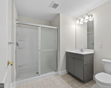 3000 Fountainview Circle - Photo Thumbnail 27