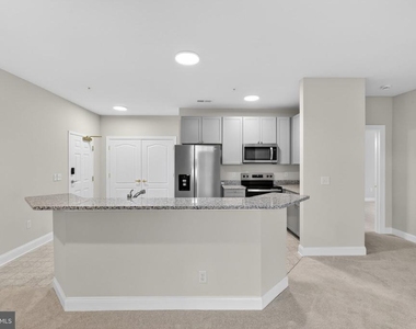 3000 Fountainview Circle - Photo Thumbnail 3