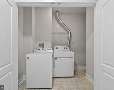 3000 Fountainview Circle - Photo Thumbnail 2
