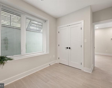 2209 M Street Ne - Photo Thumbnail 17