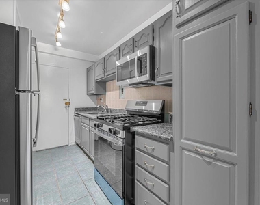 4201 Cathedral Avenue Nw - Photo Thumbnail 33