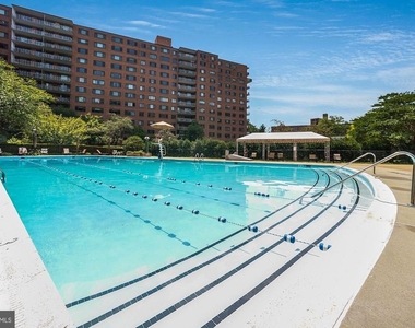 4201 Cathedral Avenue Nw - Photo Thumbnail 6