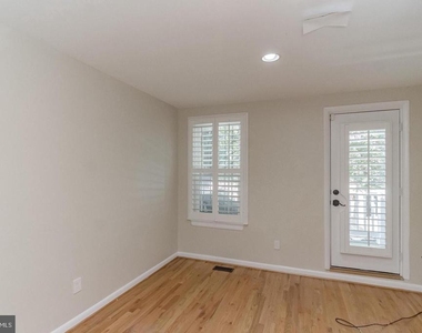 2321 17th Street Nw - Photo Thumbnail 17