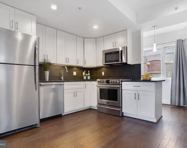 7723 Alaska Avenue Nw - Photo Thumbnail 2