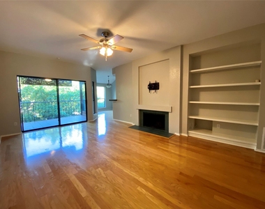 4711 Spicewood Springs Rd - Photo Thumbnail 19