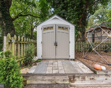 1930 37th Street Nw - Photo Thumbnail 33