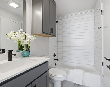 233 John Webster St - Photo Thumbnail 14