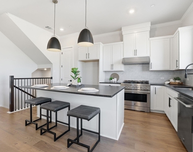 233 John Webster St - Photo Thumbnail 5