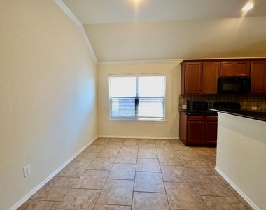 124 Jasper Trl - Photo Thumbnail 12
