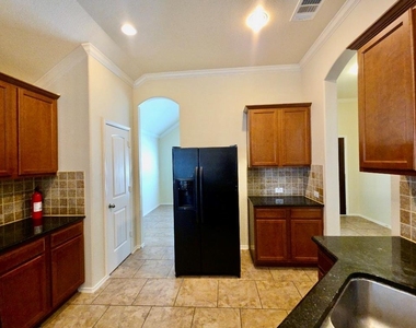 124 Jasper Trl - Photo Thumbnail 10
