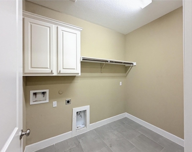103 County Road 180 - Photo Thumbnail 12