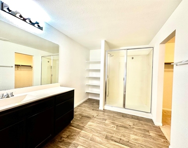 102 Acadia Cv - Photo Thumbnail 5