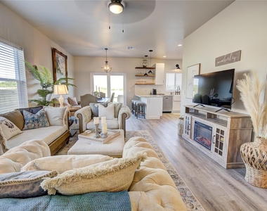 108 Little Ranches Rd - Photo Thumbnail 2