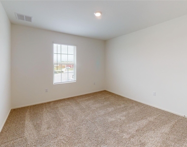 15401 Solstice Cv - Photo Thumbnail 12
