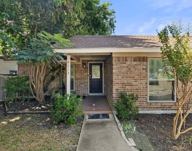9513 Braeburn Gln - Photo Thumbnail 20
