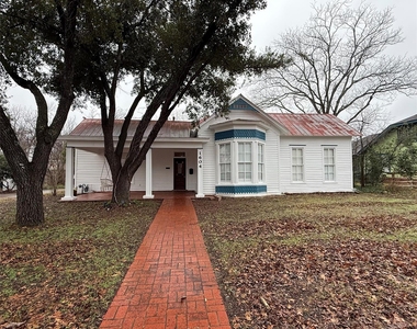 1604 S Austin Ave - Photo Thumbnail 1