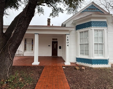 1604 S Austin Ave - Photo Thumbnail 2